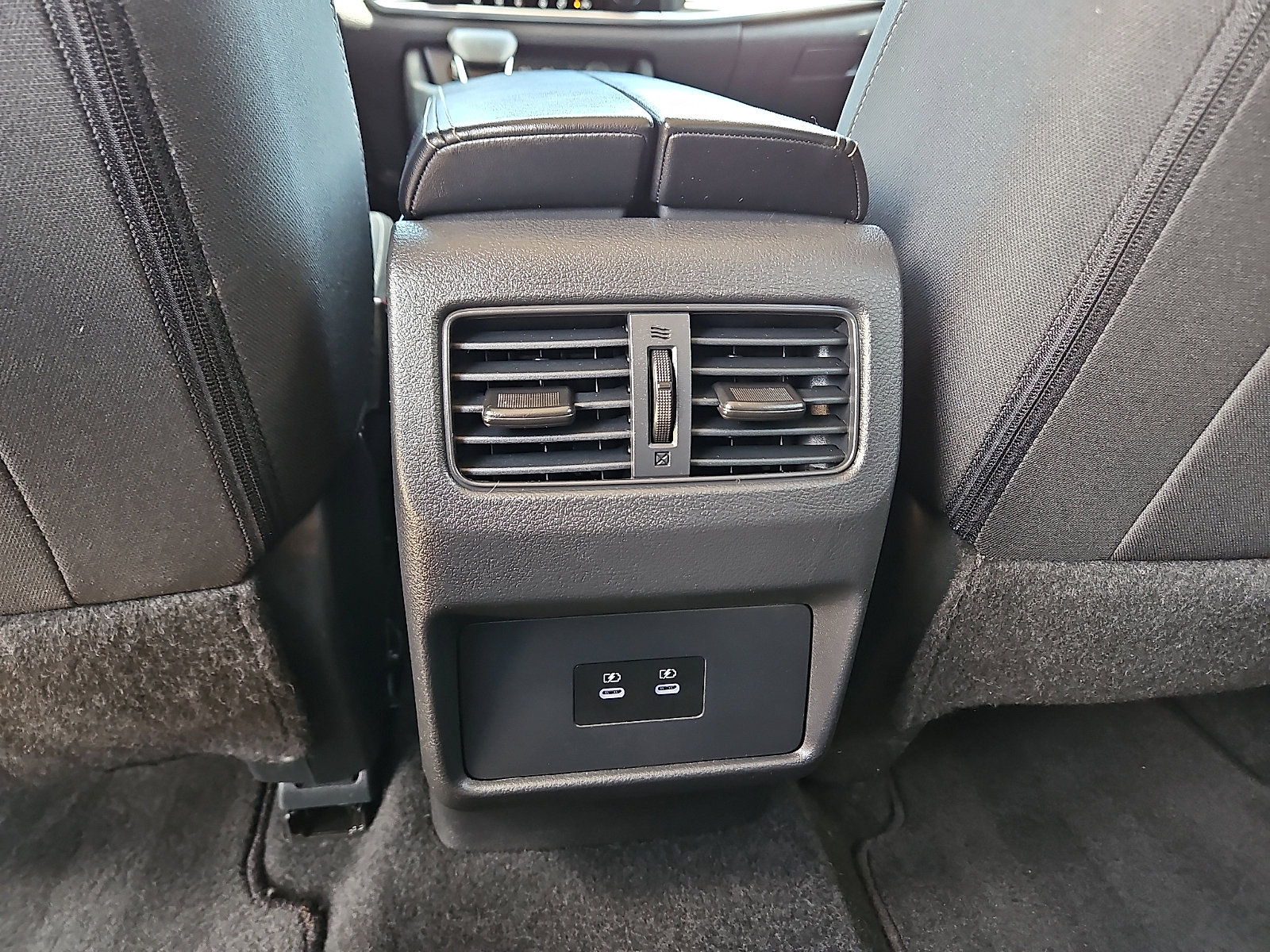 2025 Nissan Rogue SV - Photo 9