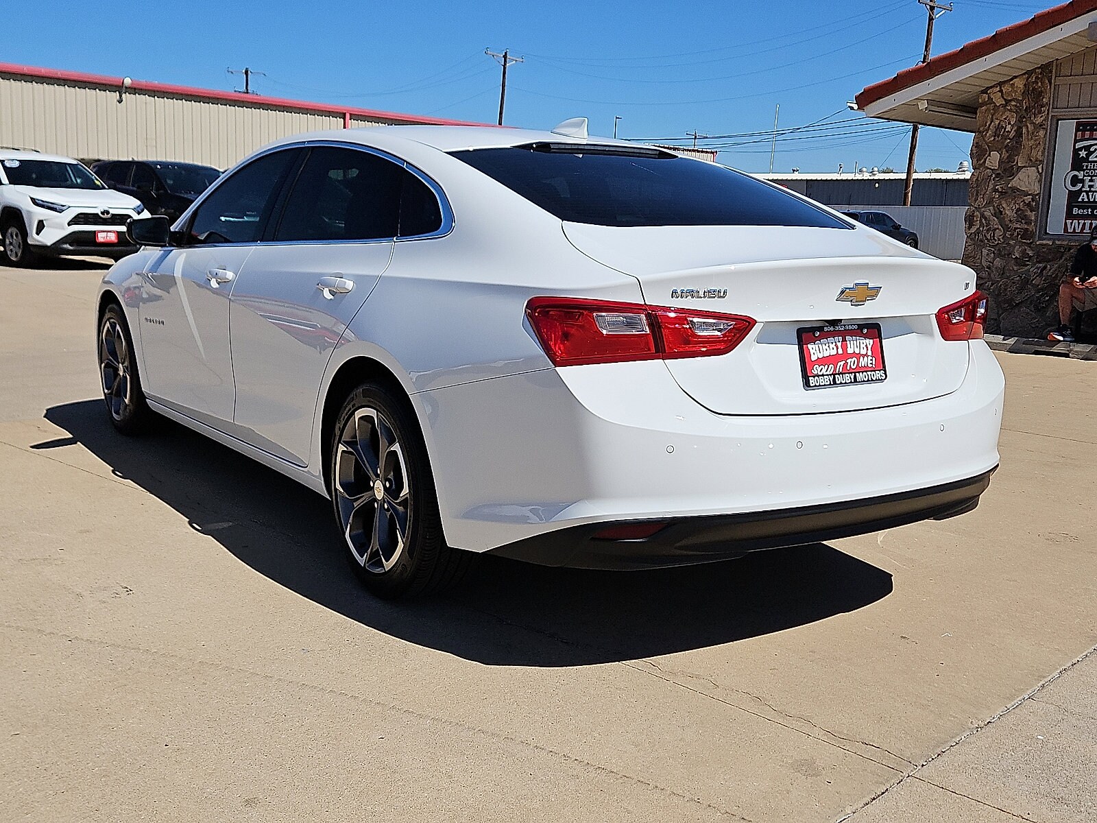 2024 Chevrolet Malibu 1LT photo 2