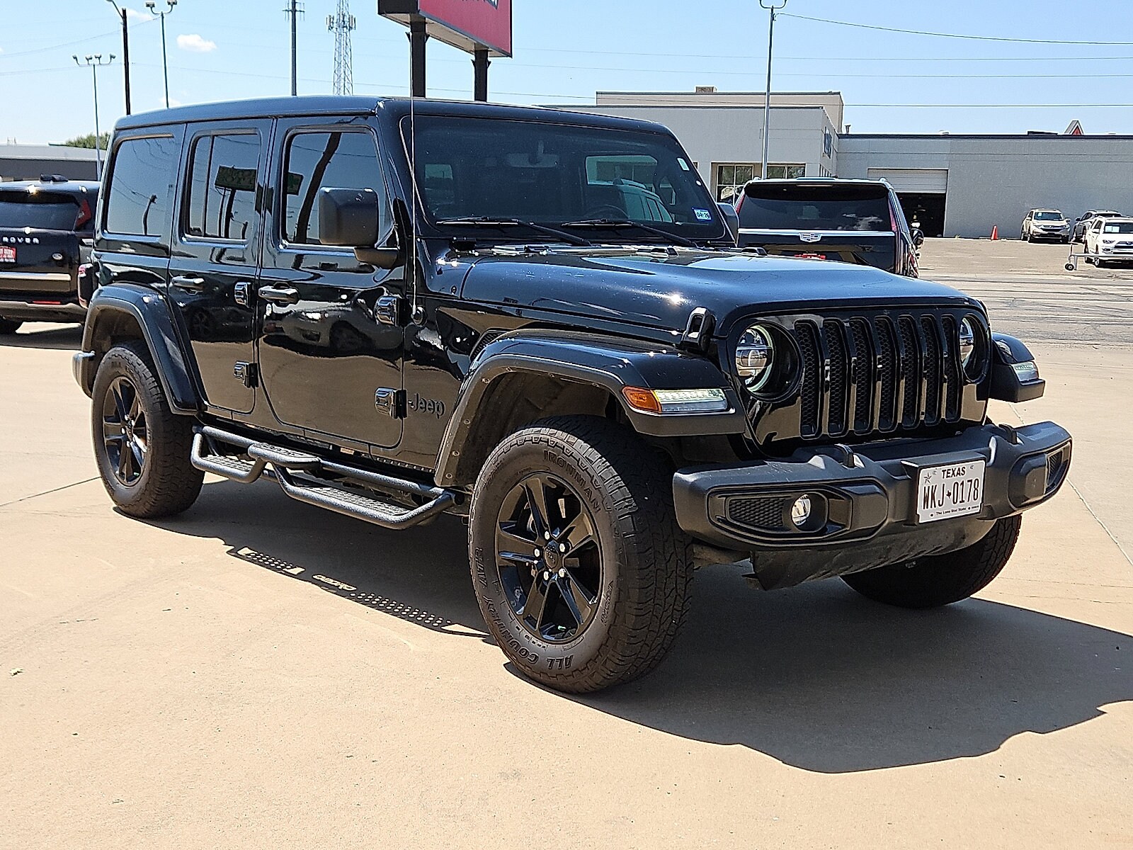 2021 Jeep Wrangler Unlimited Sahara Altitude photo 4