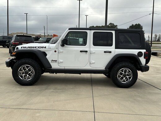 New 2024 Jeep Wrangler for Sale in Sealy, TX