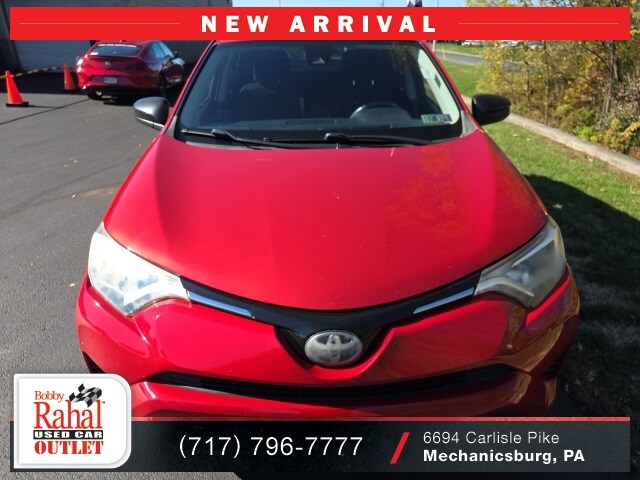 2017 Toyota RAV4 LE photo 2