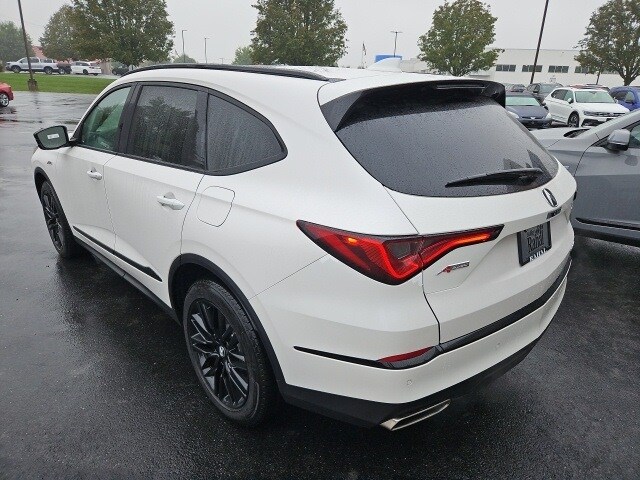 2026 Acura MDX SH-AWD A-Spec Advance photo 3