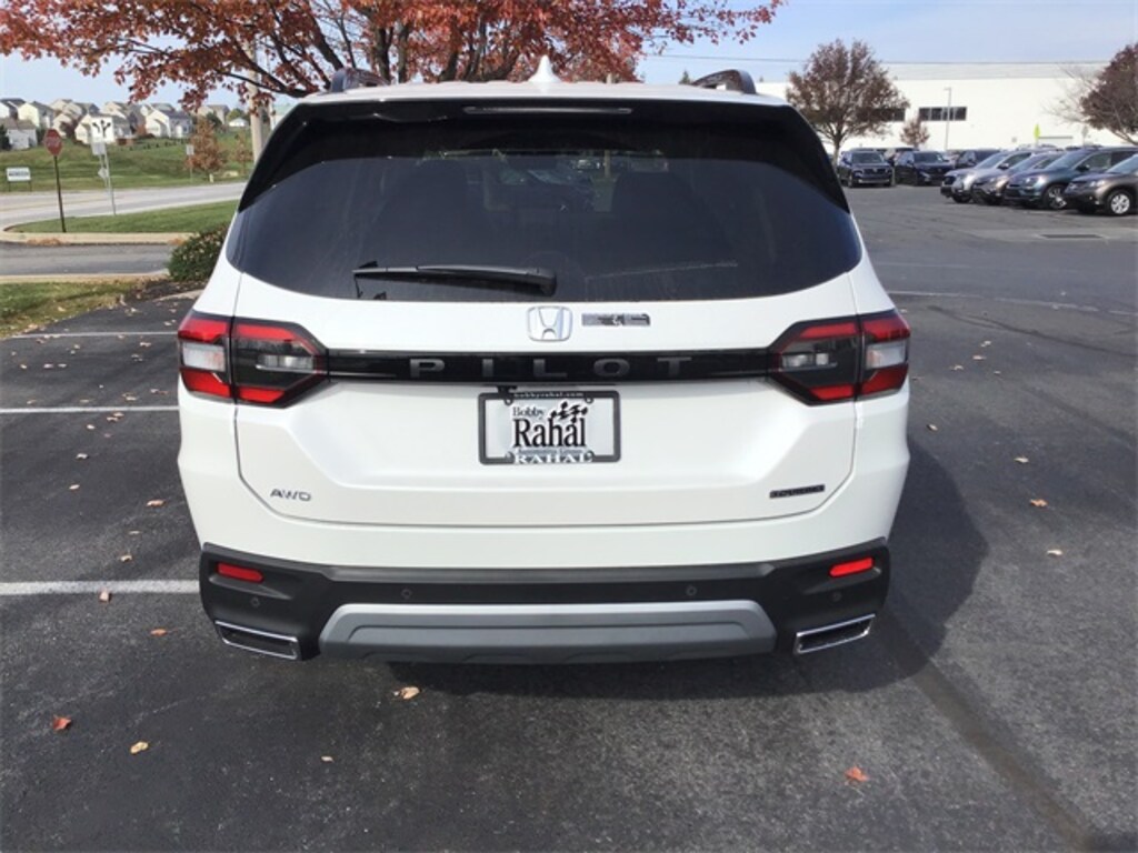 New 2025 Honda Pilot Touring SUV