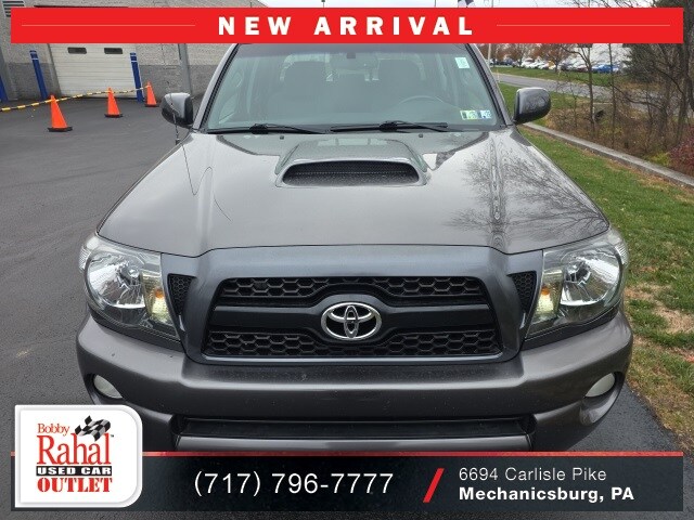 2011 Toyota Tacoma Base V6 photo 2