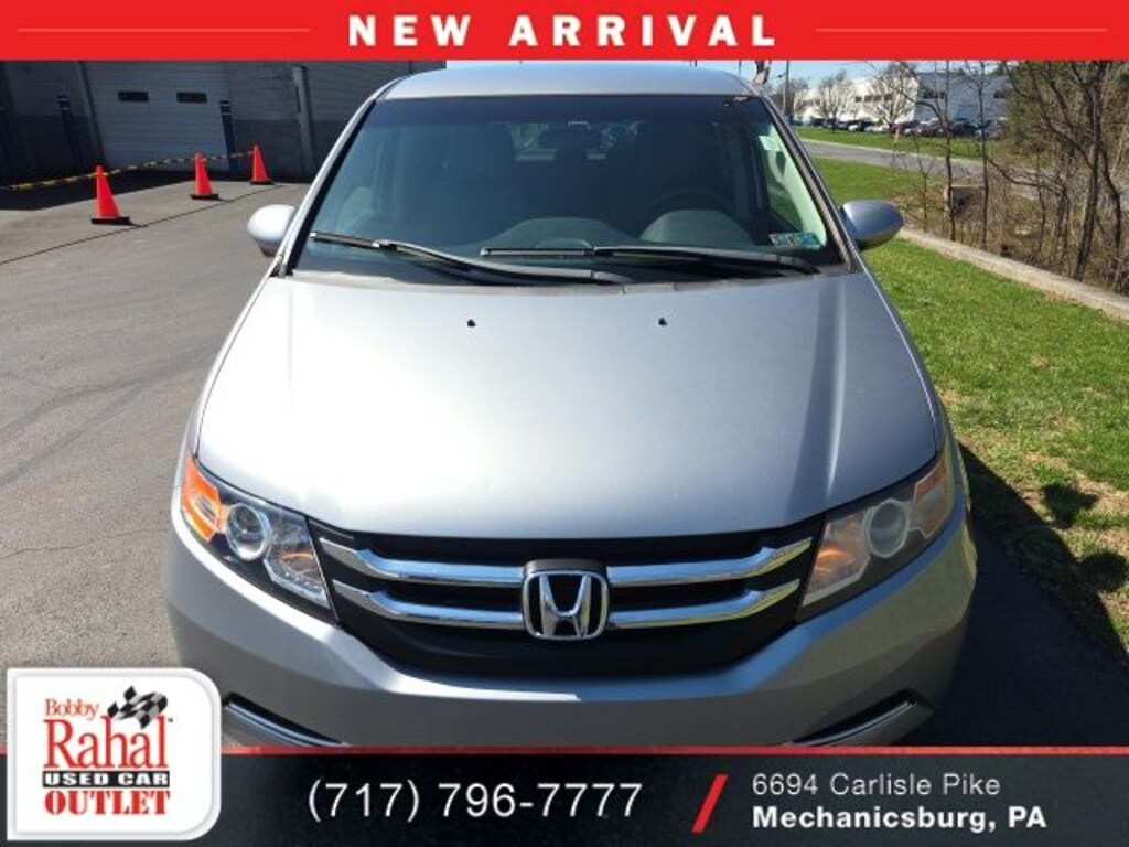 Used 2016 Honda Odyssey SE Van Passenger Van