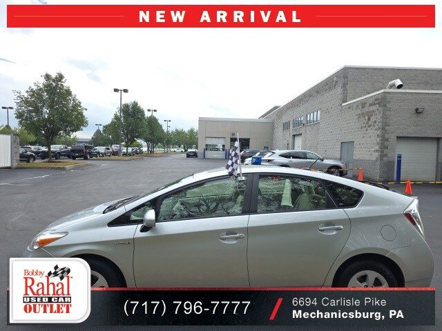 2015 Toyota Prius Four photo 3