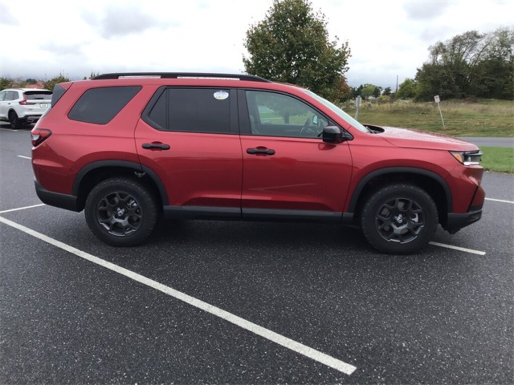 New 2025 Honda Pilot TrailSport SUV