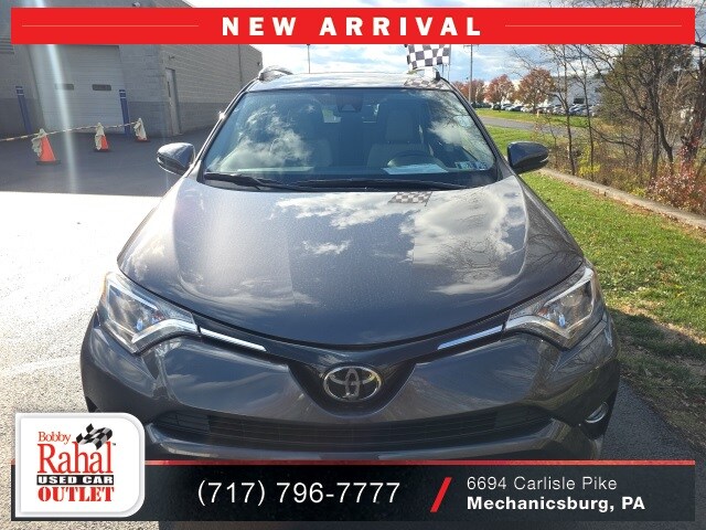 2018 Toyota RAV4 XLE photo 2