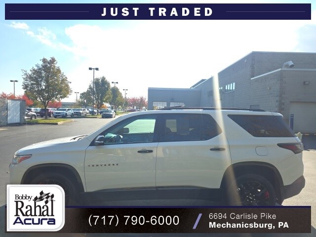 2021 Chevrolet Traverse Premier photo 3
