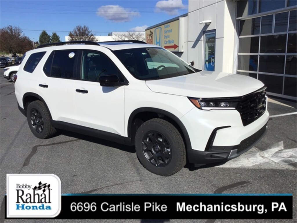 New 2025 Honda Pilot TrailSport SUV