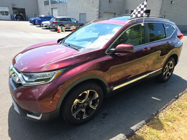 2017 Honda CR-V Touring photo 2