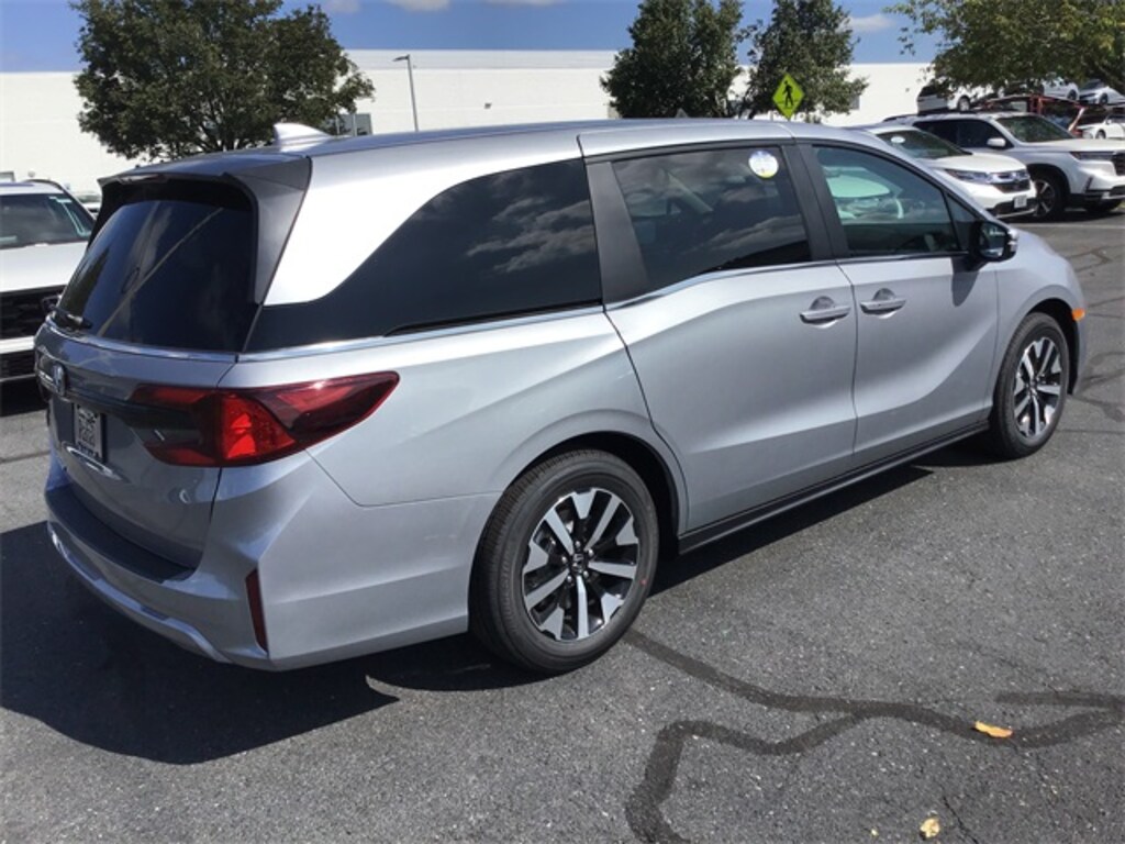 New 2026 Honda Odyssey EX-L Van Passenger