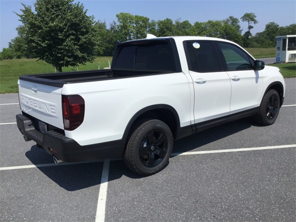 New 2026 Honda Ridgeline Black Edition Truck Crew Cab