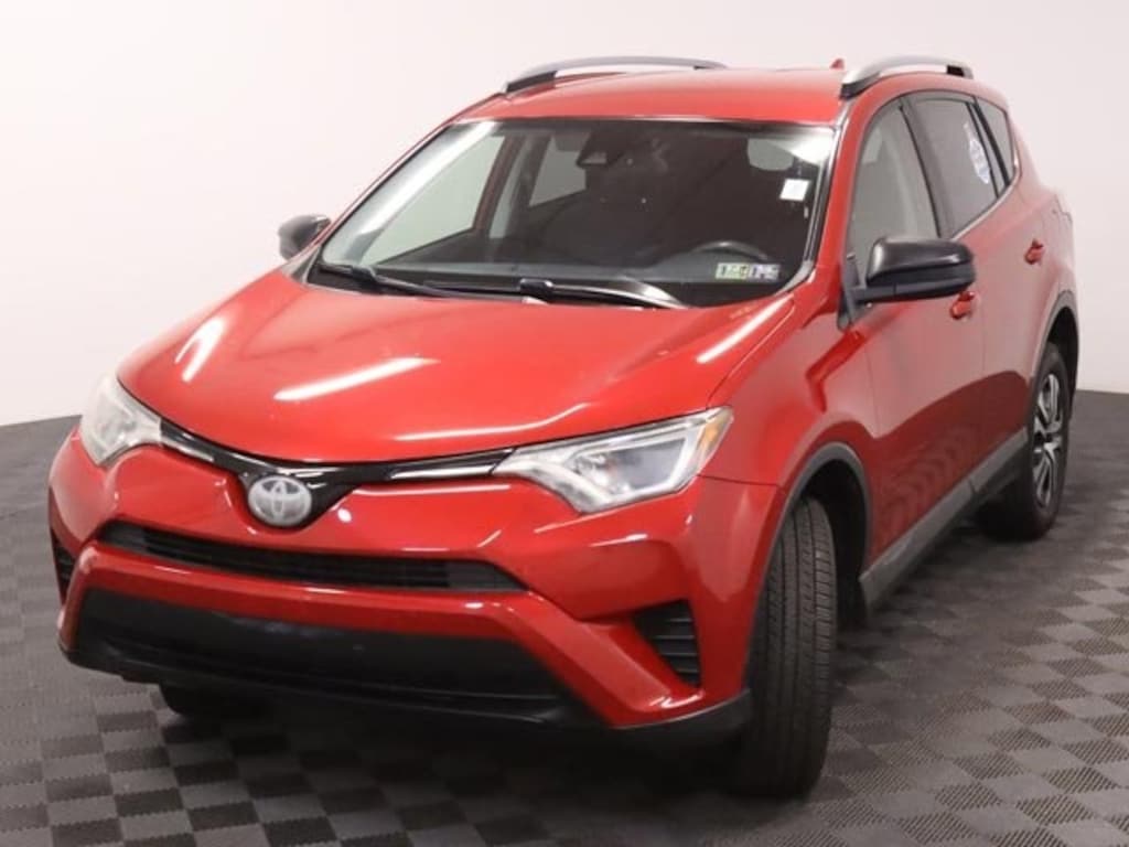 Used 2017 Toyota RAV4 LE SUV
