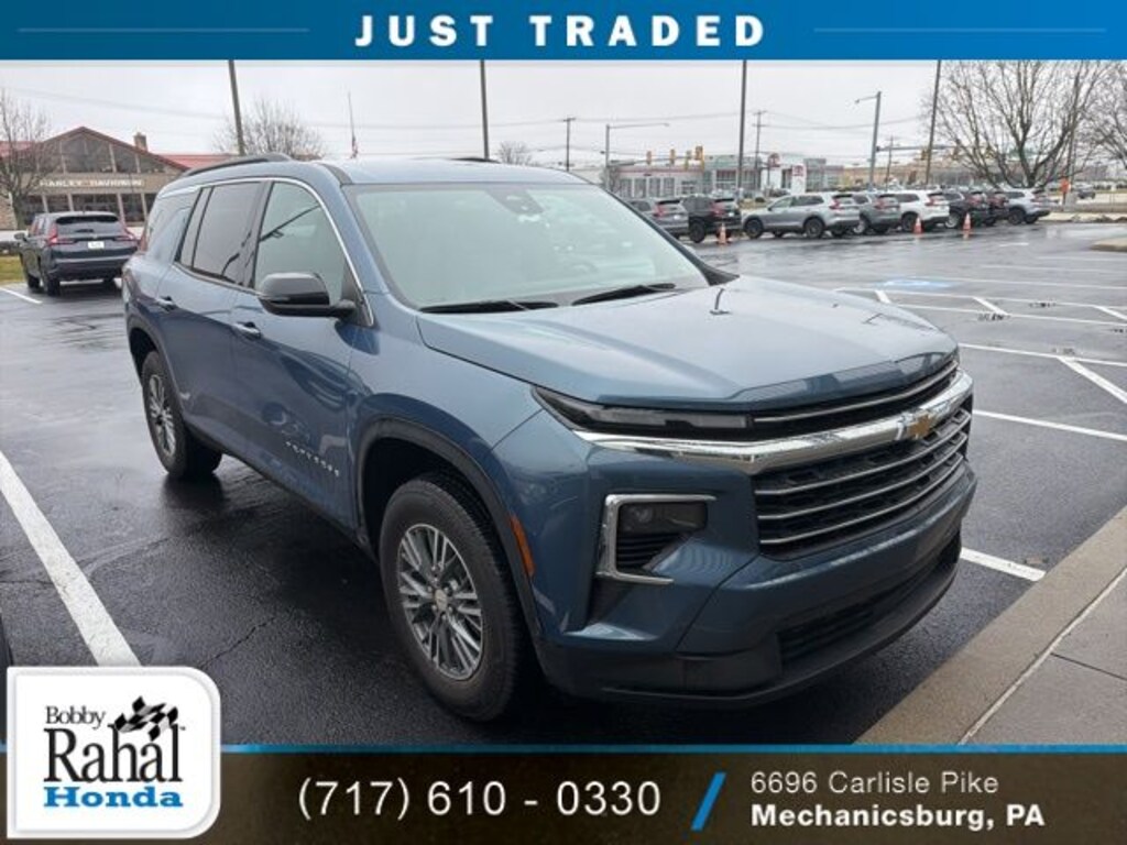 Used 2025 Chevrolet Traverse LT SUV