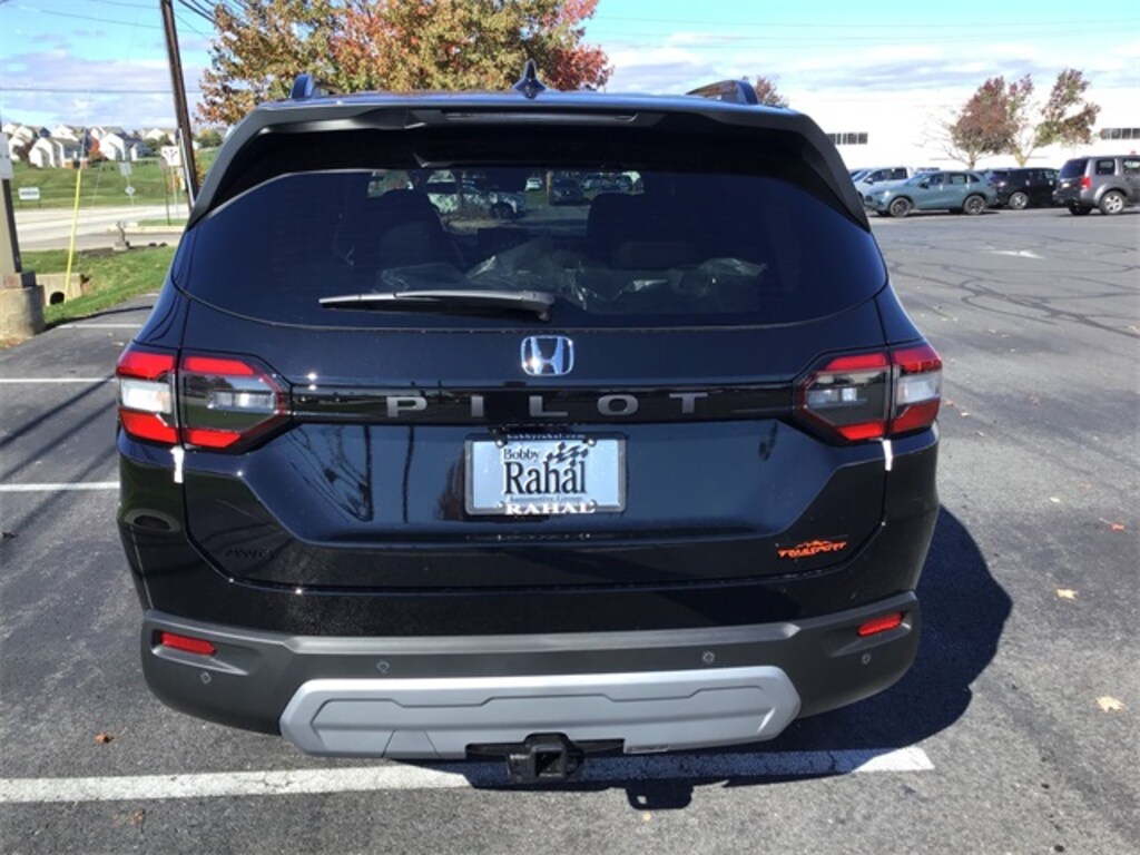 New 2025 Honda Pilot TrailSport SUV