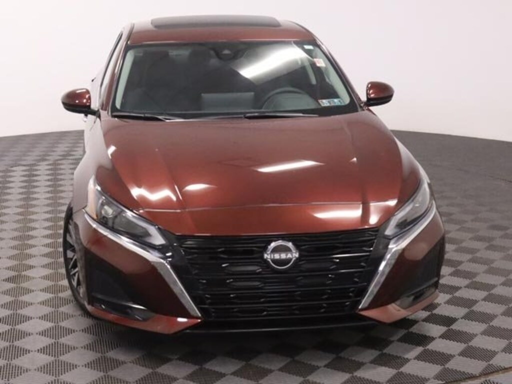 Used 2023 Nissan Altima 2.5 SV Sedan