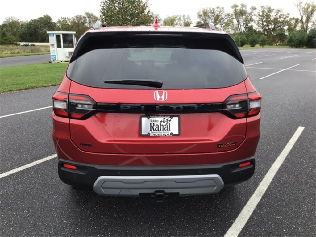 New 2025 Honda Pilot TrailSport SUV