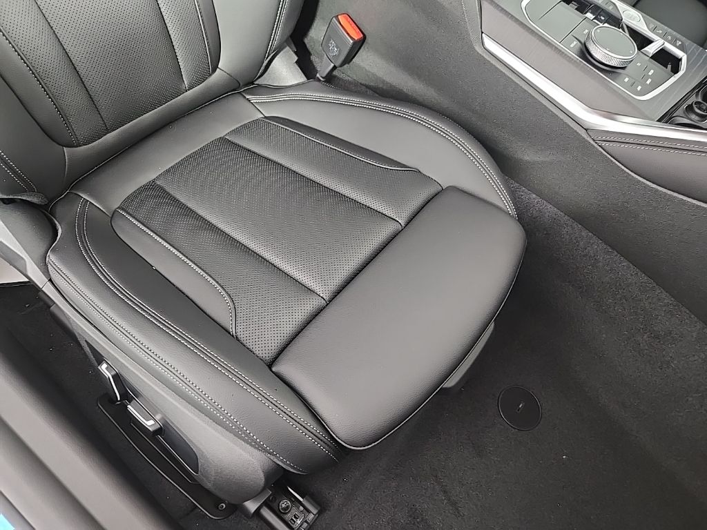 2026 BMW 2 Series 230i - Photo 18