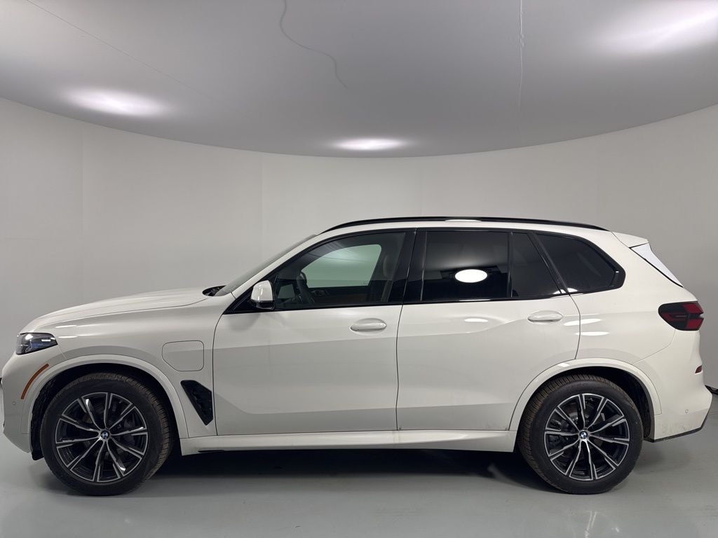 New 2026 BMW X5 PHEV xDrive50e SUV