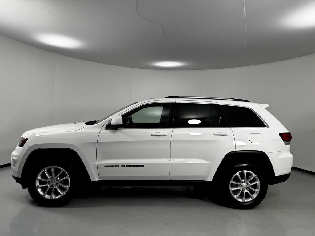 Used 2021 Jeep Grand Cherokee Laredo SUV