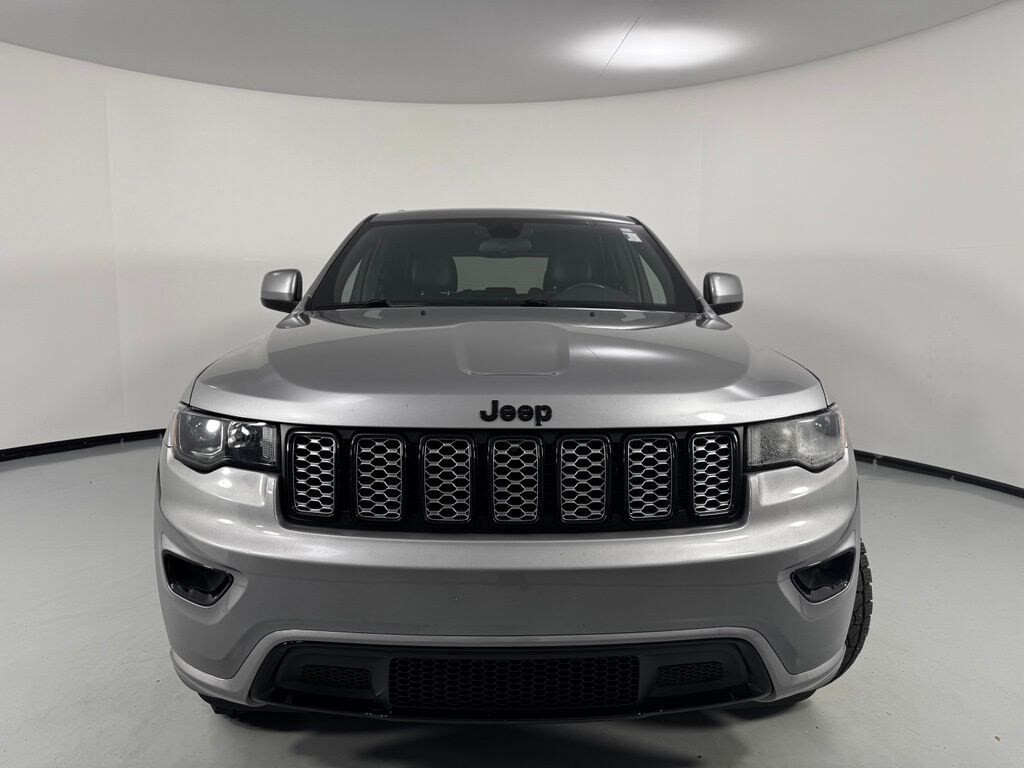 Used 2021 Jeep Grand Cherokee Laredo SUV