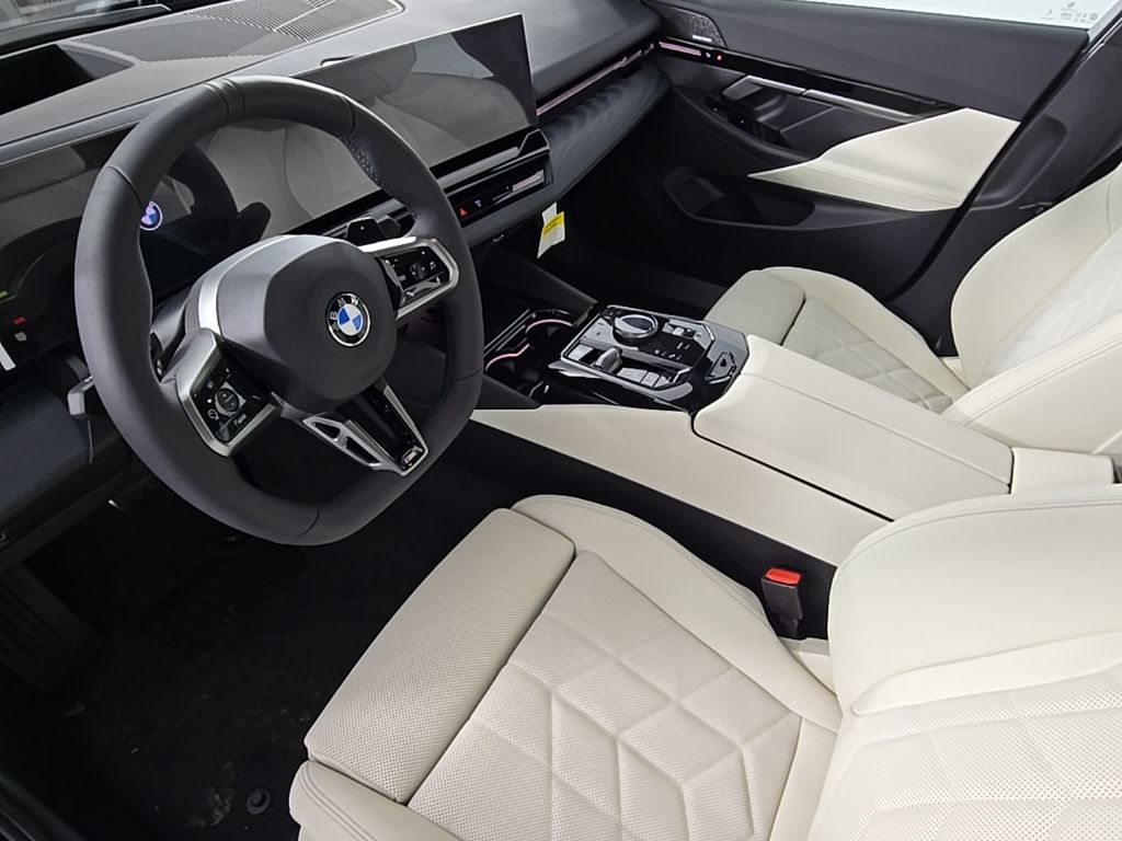 2026 BMW 5 Series 530i - Photo 13
