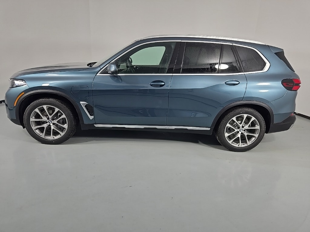 New 2026 BMW X5 PHEV xDrive50e SUV