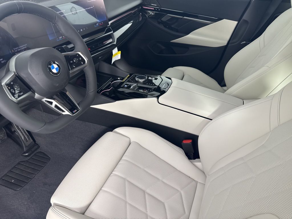 2026 BMW 5 Series 530i - Photo 9