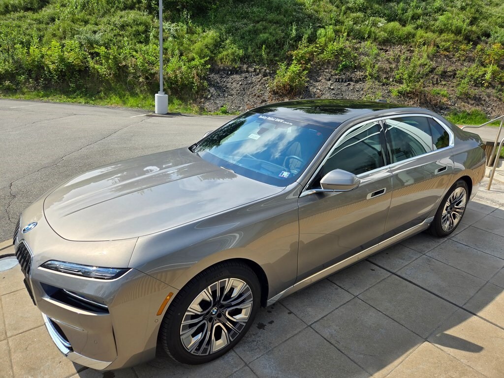 2025 Bmw i7 xDrive60 photo 3