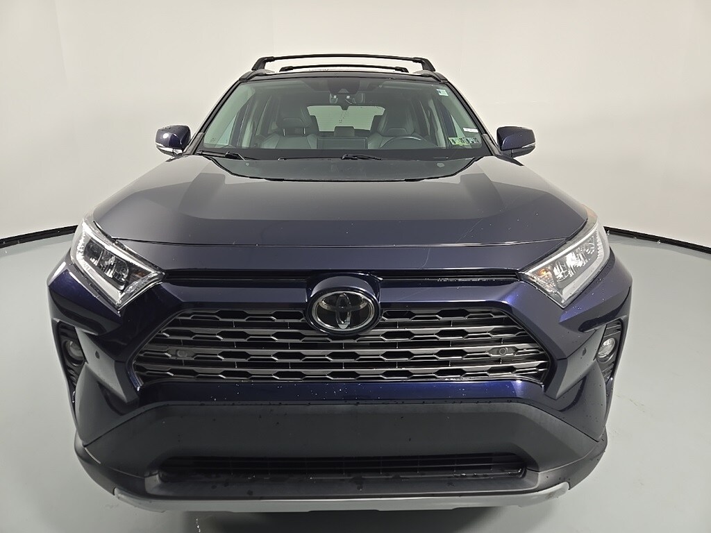 2019 Toyota RAV4 Limited photo 2