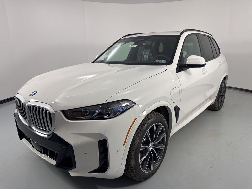 New 2026 BMW X5 PHEV xDrive50e SUV