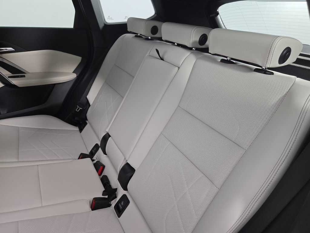 2026 BMW X1 XDrive28i - Photo 16