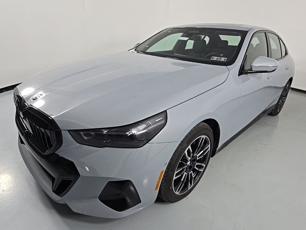 New 2026 BMW 530i xDrive Sedan