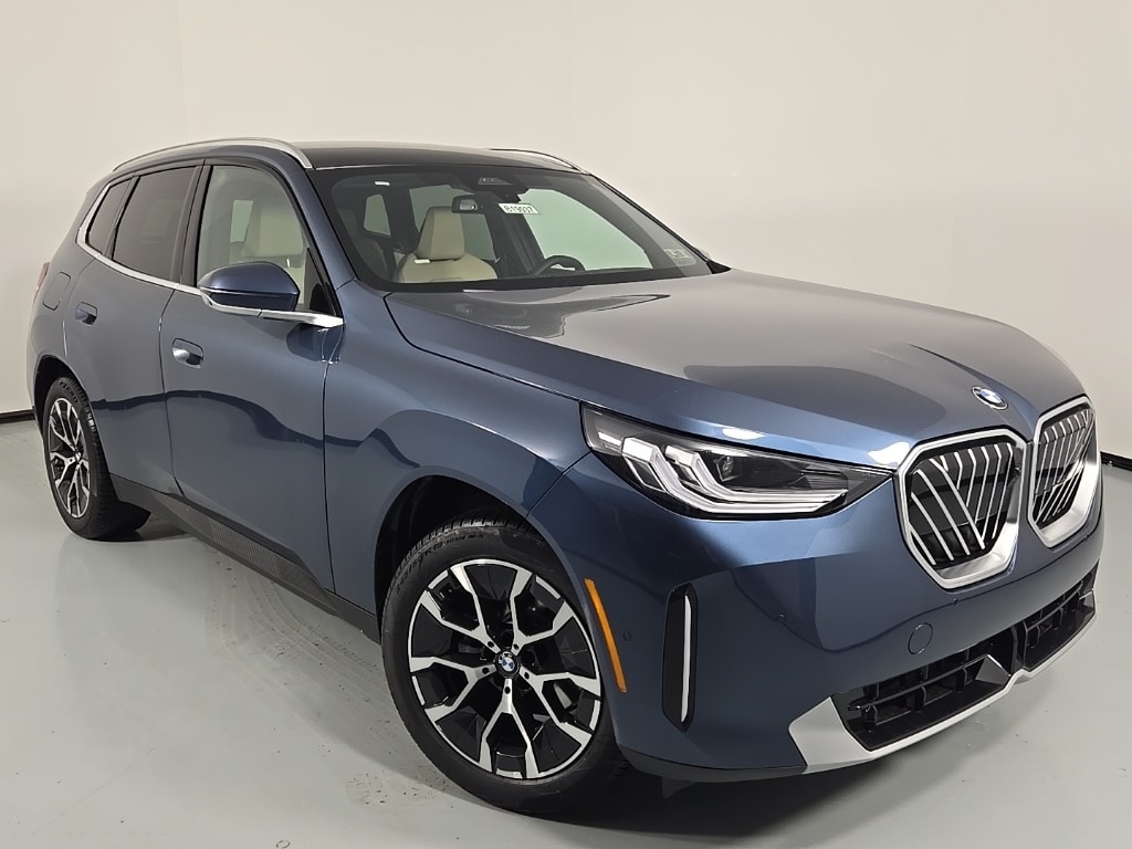 2026 BMW X3 30's photo