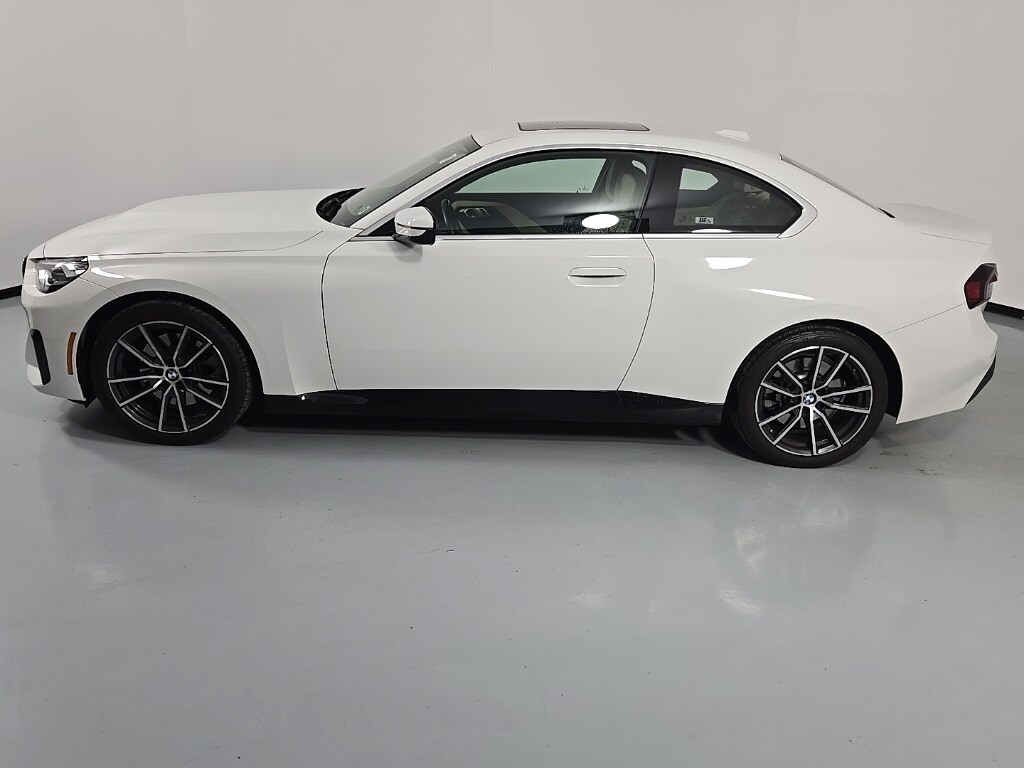 2023 Bmw 230i xDrive Coupe photo 4