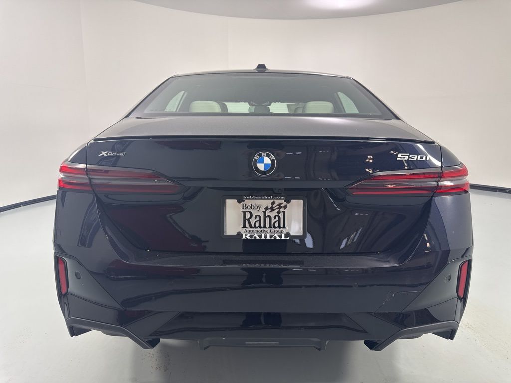 2026 BMW 5 Series 530i - Photo 13