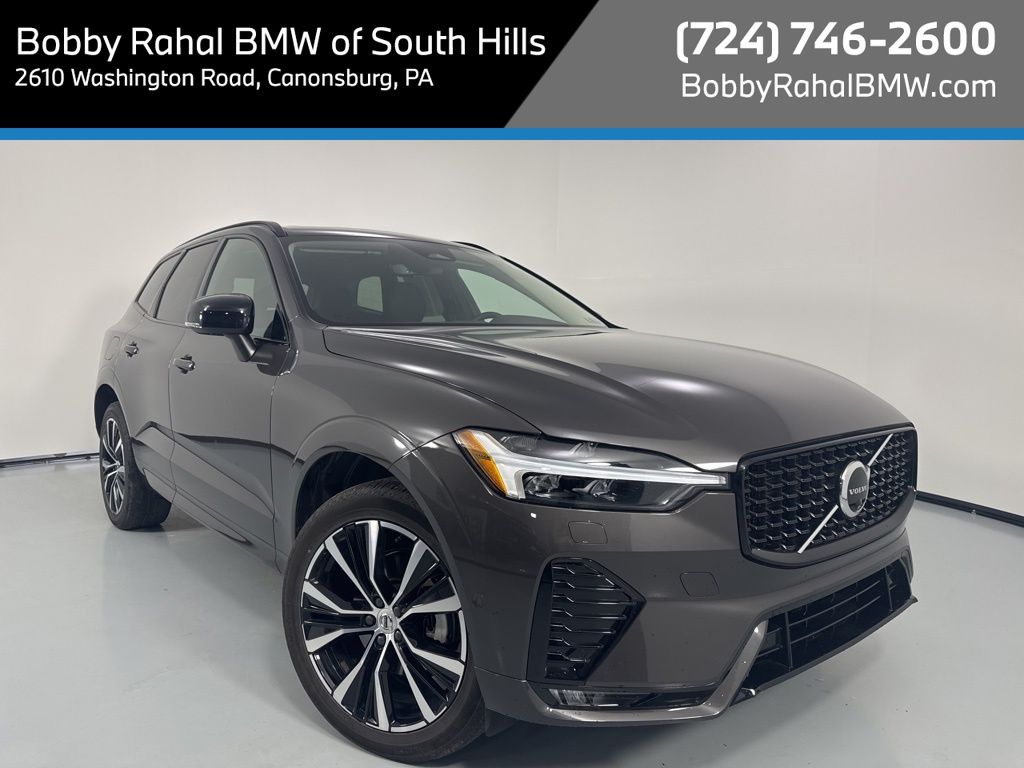 2024 Volvo XC60 B5 Plus Dark Theme AWD's photo