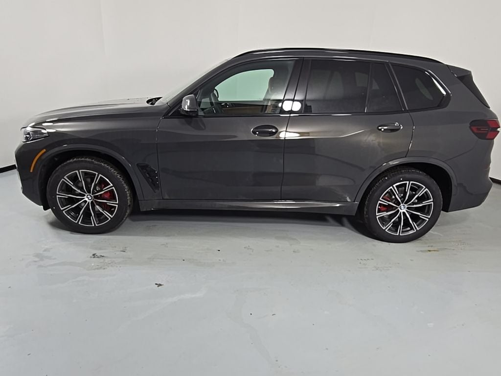 New 2026 BMW X5 xDrive40i SUV