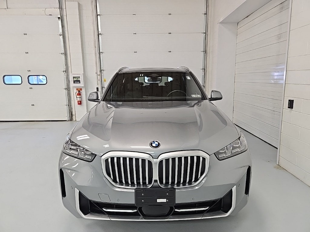 Used 2024 BMW X5 40i with VIN 5UX23EU08R9V77549 for sale in Canonsburg, PA