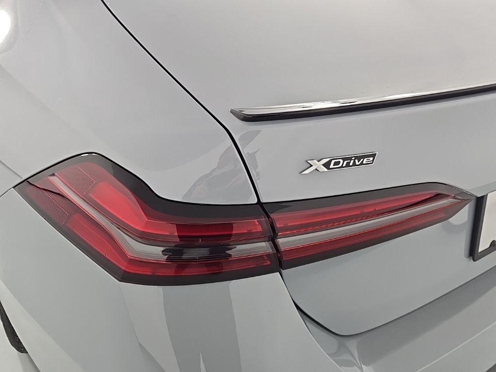 2026 BMW 5 Series 530i - Photo 9
