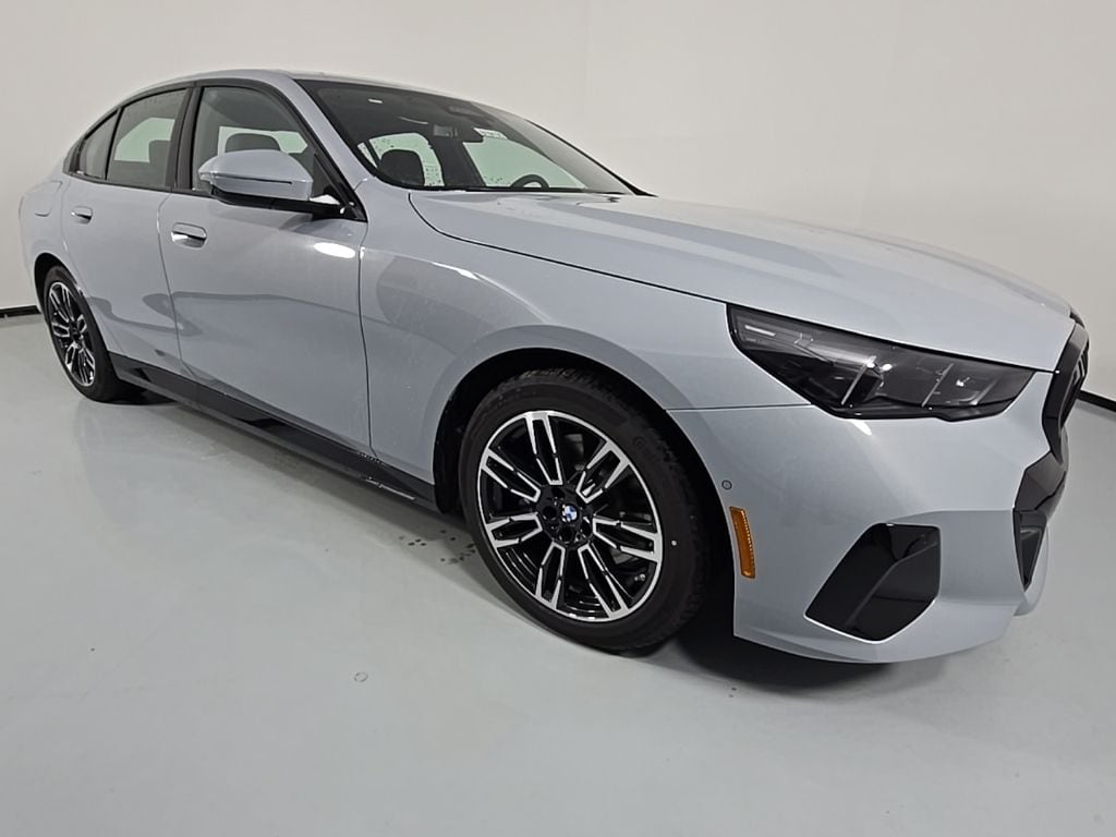 2026 BMW 5 Series 530i - Photo 7