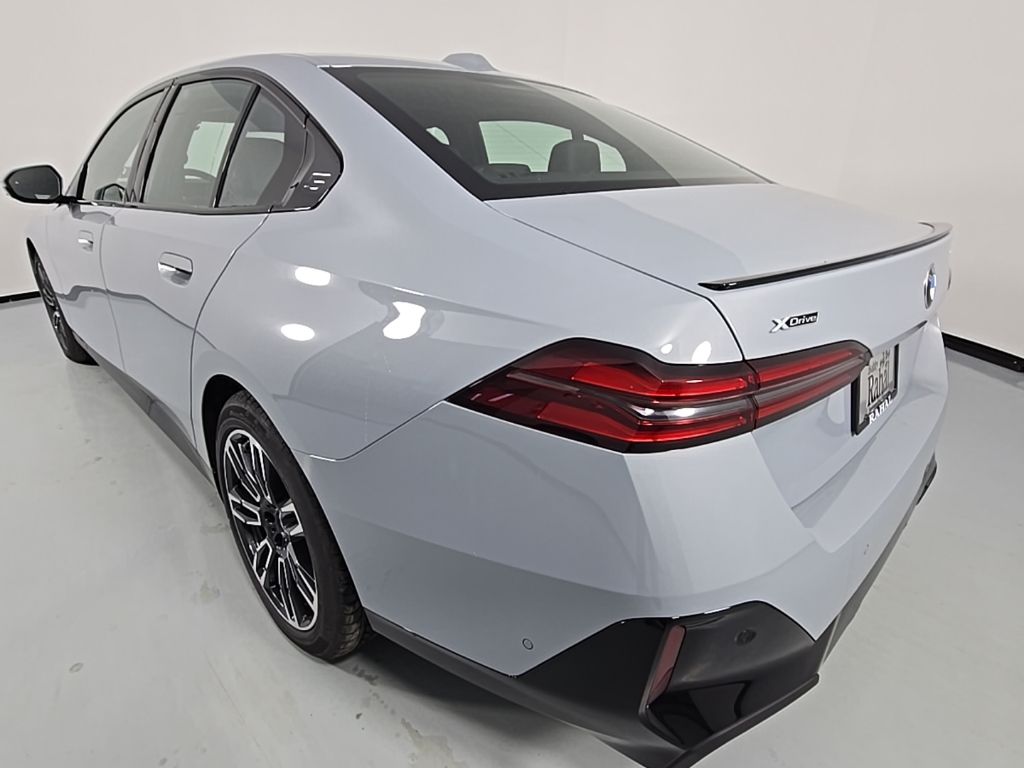 2026 BMW 5 Series 530i - Photo 8