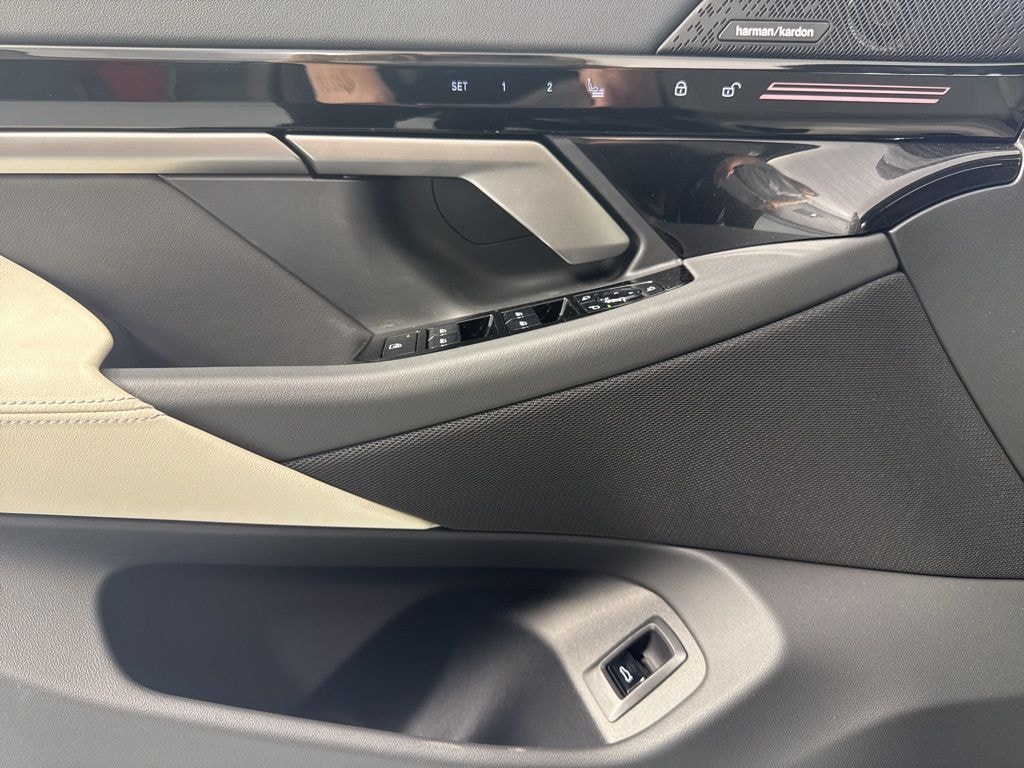 New 2026 BMW 530i xDrive Sedan