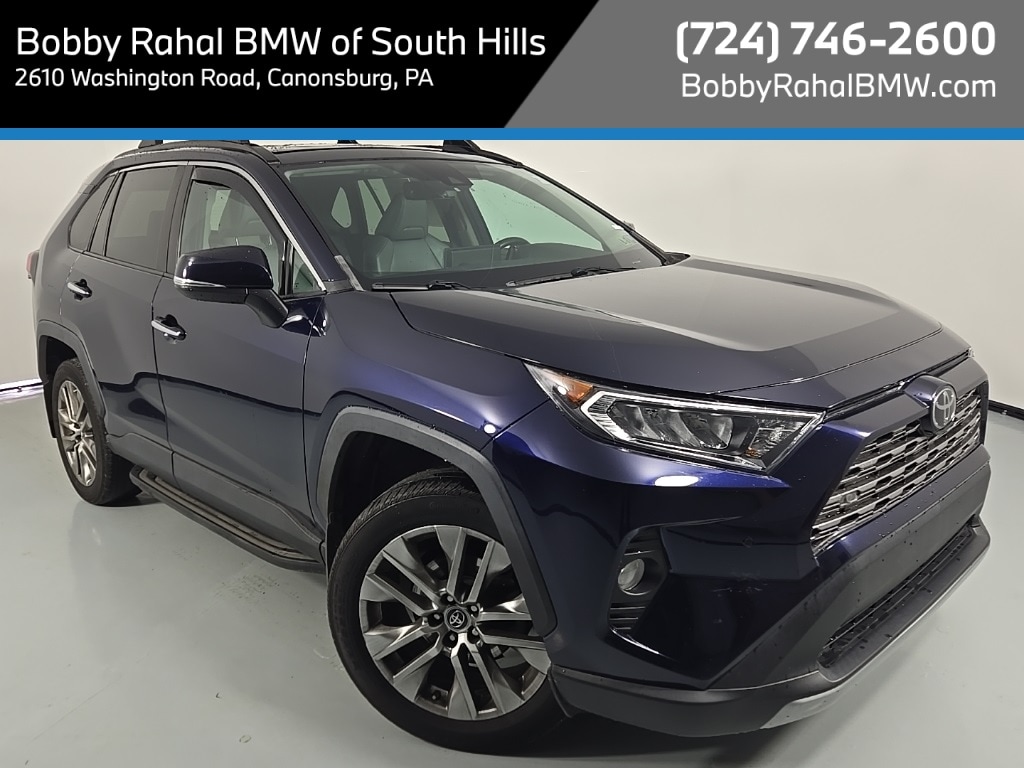 2019 Toyota RAV4 Limited's photo
