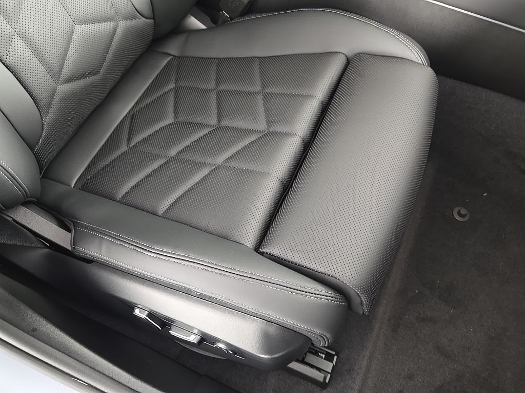 2026 BMW 5 Series 530i - Photo 18
