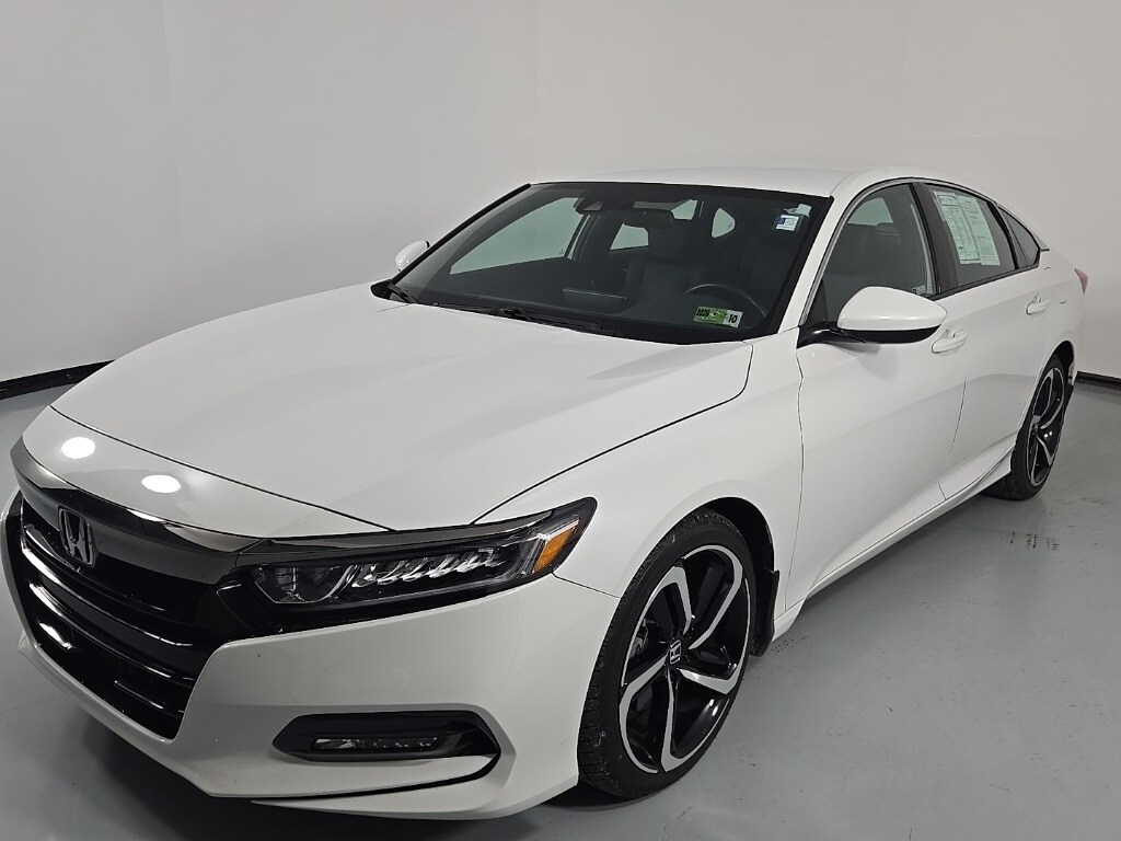 2019 Honda Accord Sport photo 2
