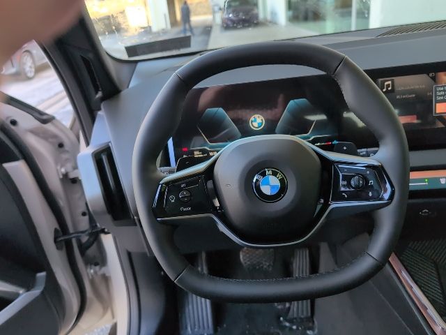 2026 BMW X3 30 - Photo 17