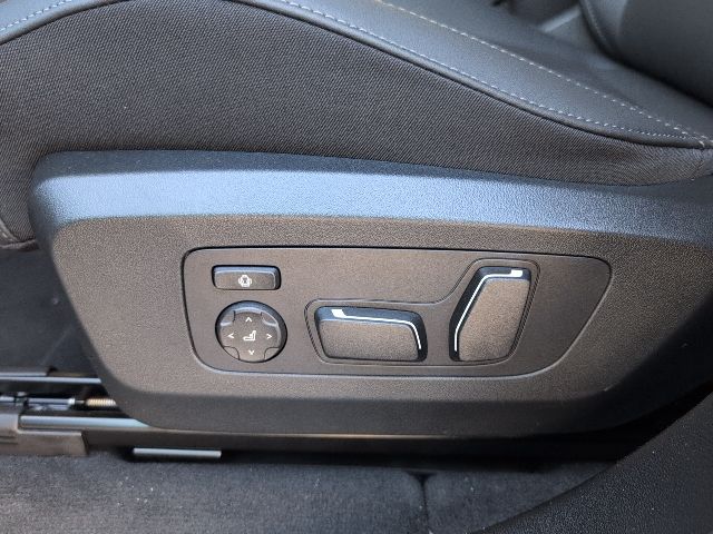 2026 BMW X3 30 - Photo 13