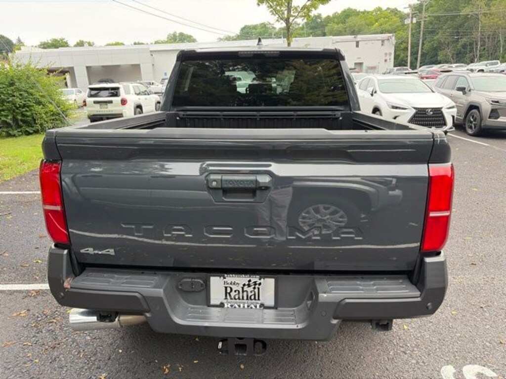 Used 2024 Toyota Tacoma SR Truck Double Cab